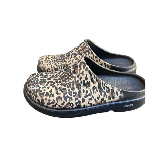 OOFOS Oocloog Limited Edition Cheetah Print Women’s 10 Men's 8 Slip On Clogs - Picture 1 of 7